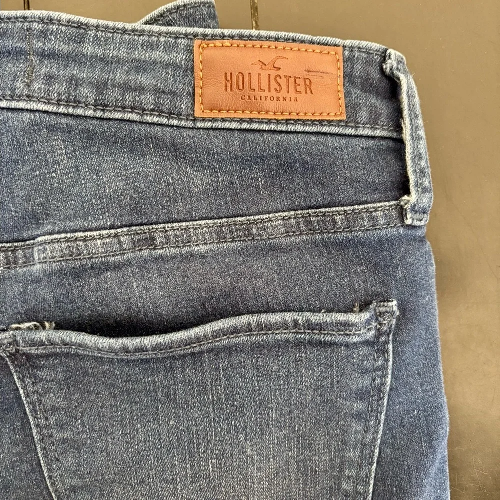Hollister high-rise flared jeans - Picture 7 of 7